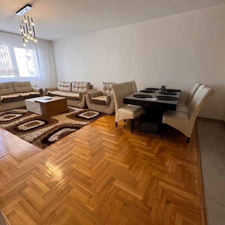 Big Spacious Apartment In Pej Center With Wi-Fi بتش المظهر الخارجي الصورة
