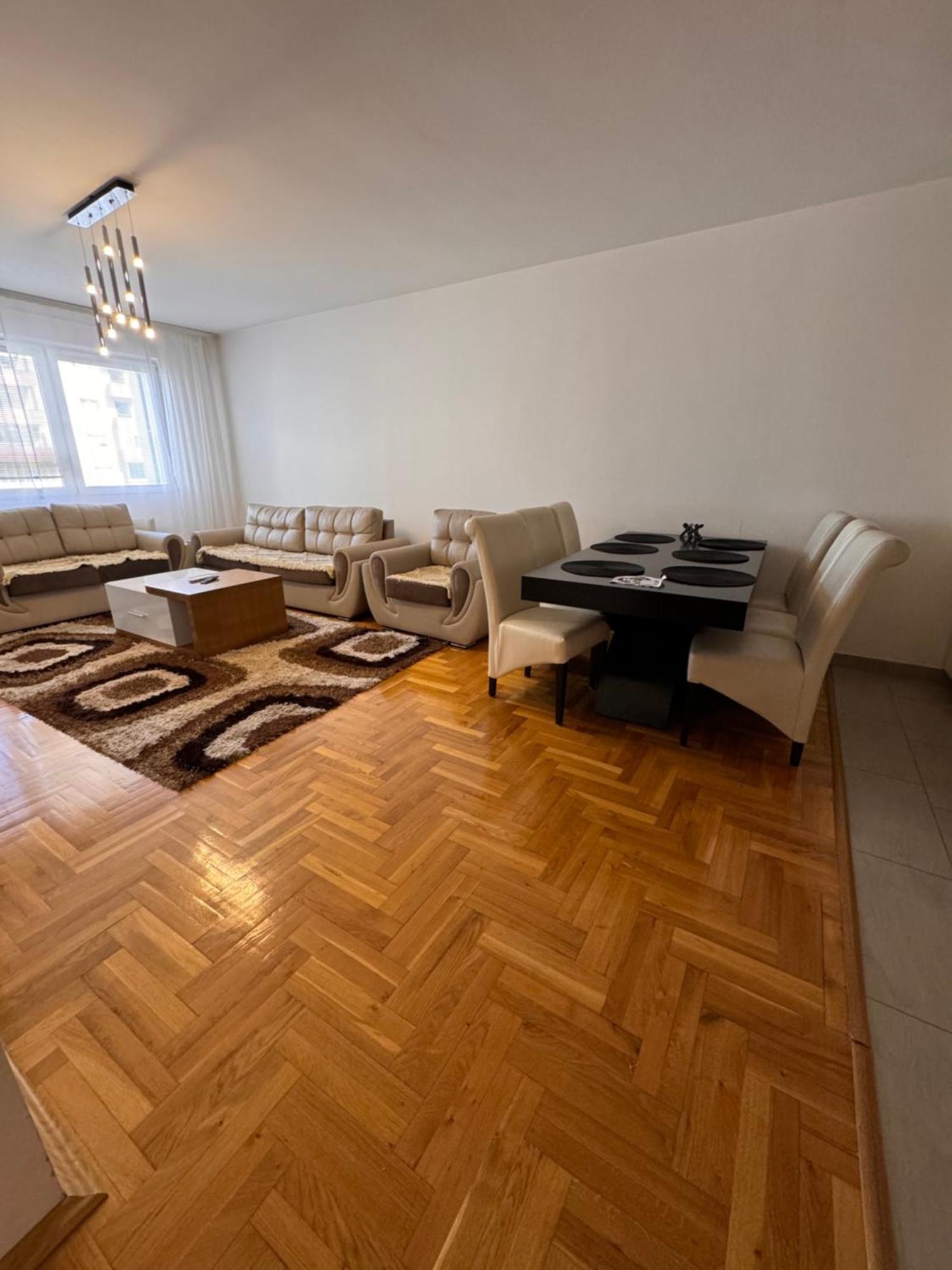Big Spacious Apartment In Pej Center With Wi-Fi بتش المظهر الخارجي الصورة