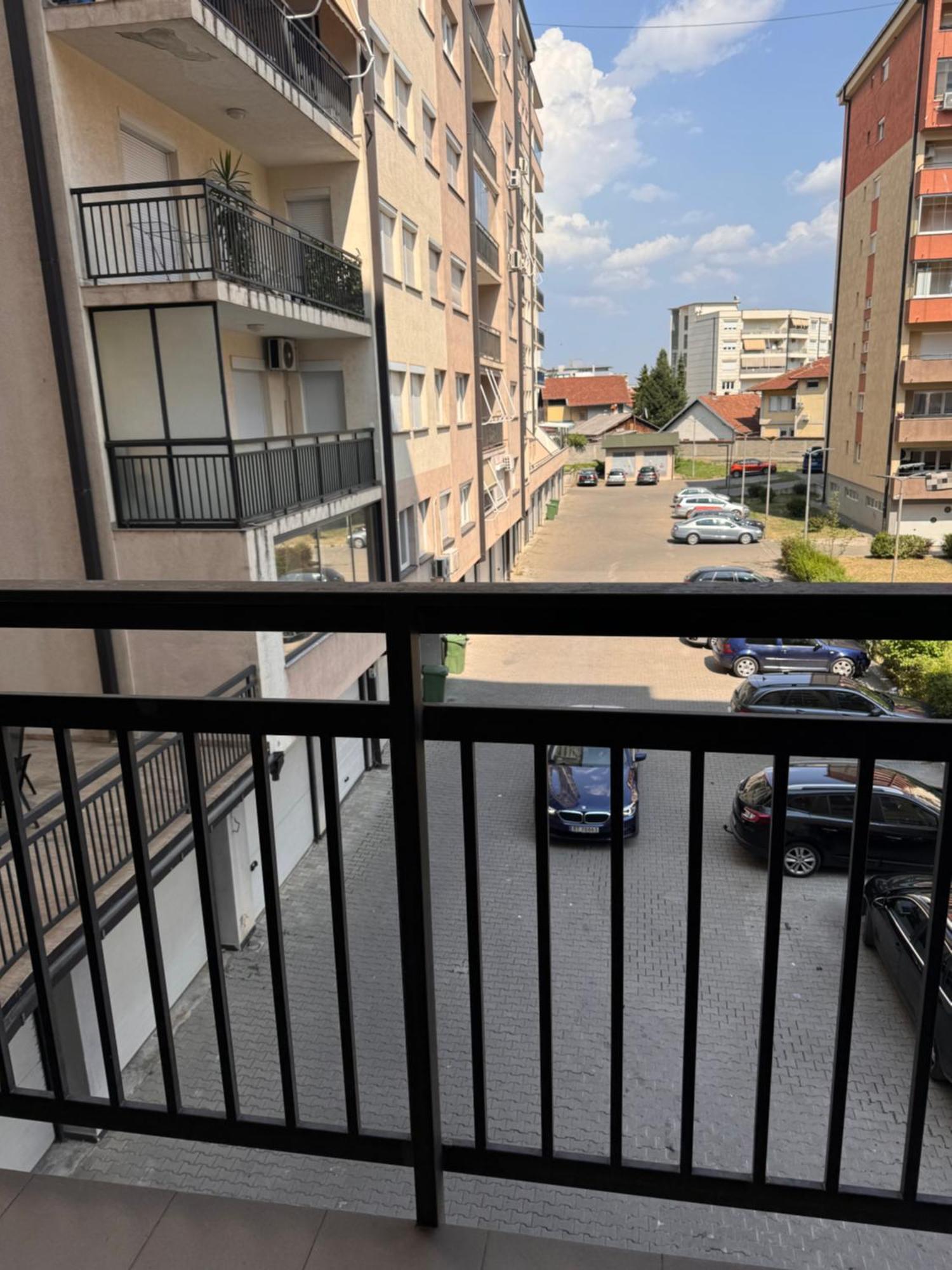 Big Spacious Apartment In Pej Center With Wi-Fi بتش المظهر الخارجي الصورة