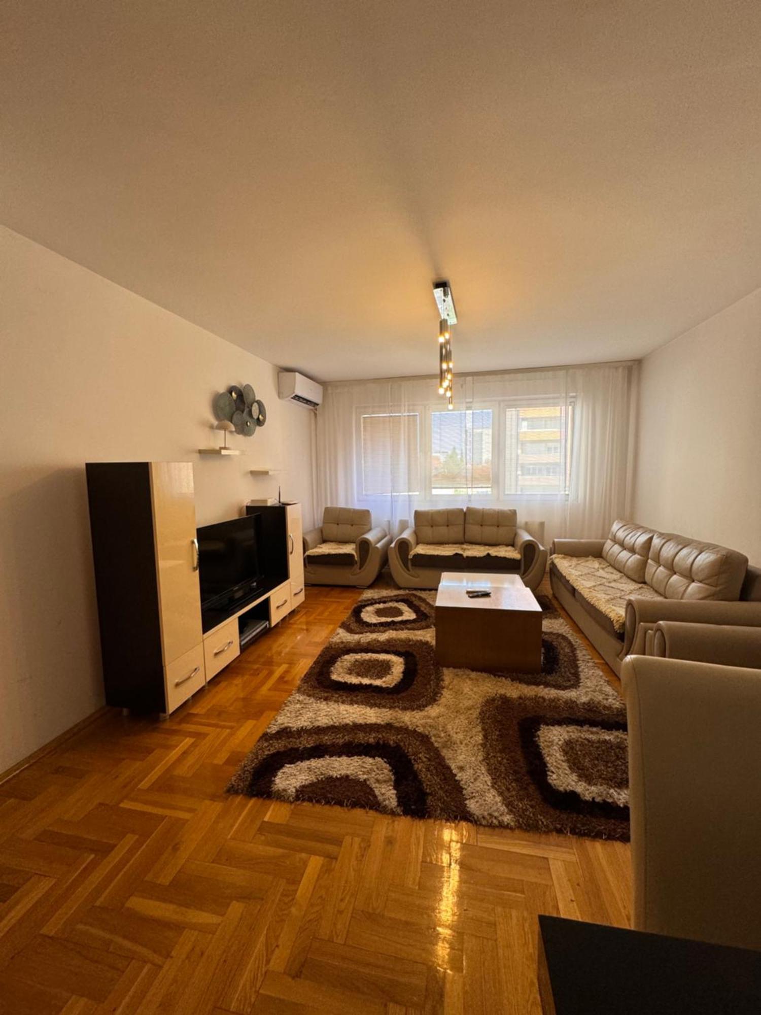 Big Spacious Apartment In Pej Center With Wi-Fi بتش المظهر الخارجي الصورة