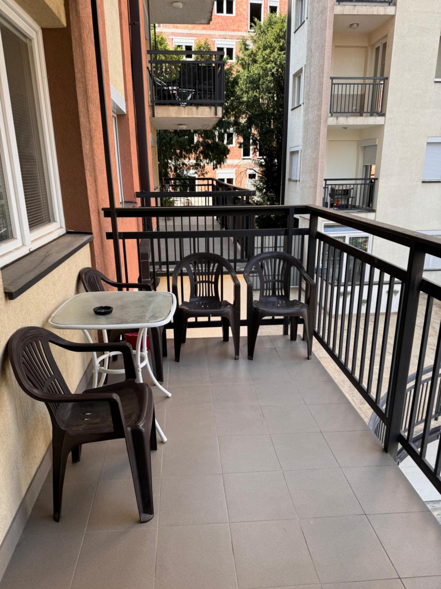 Big Spacious Apartment In Pej Center With Wi-Fi بتش المظهر الخارجي الصورة
